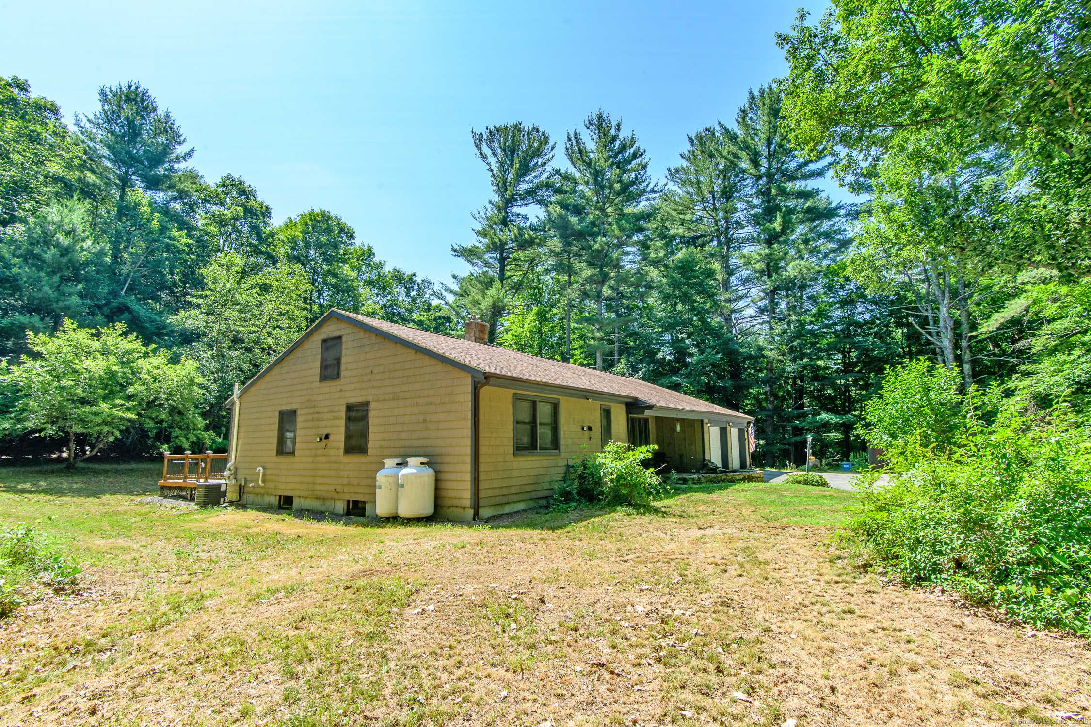 Killingly, CT 06241,1668 North Road