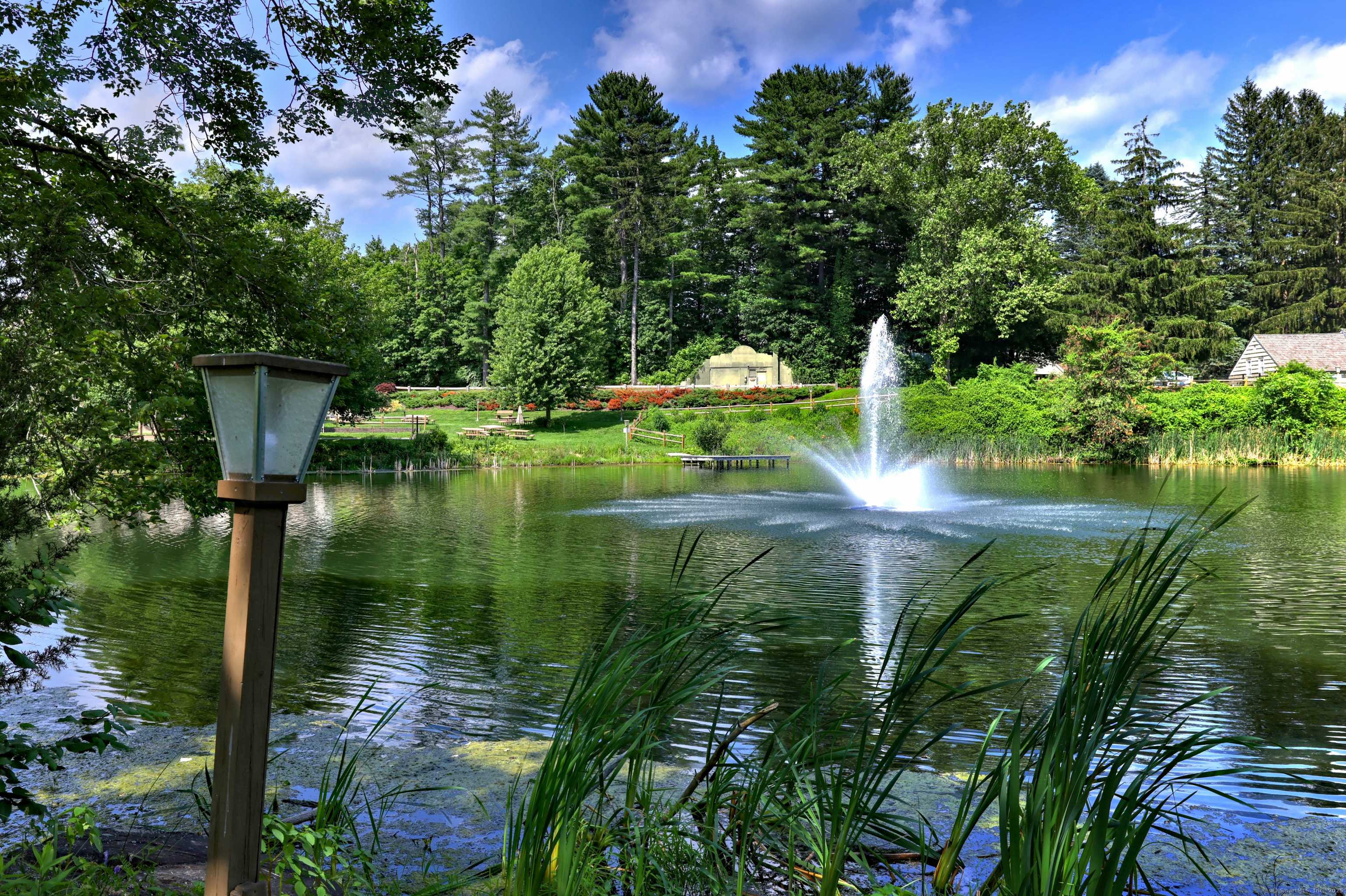 Southbury, CT 06488,28 Heritage Village #A