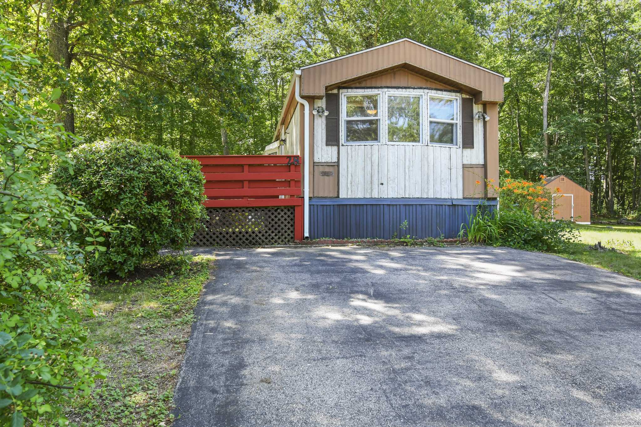 Norwich, CT 06360,28 Nashua Street