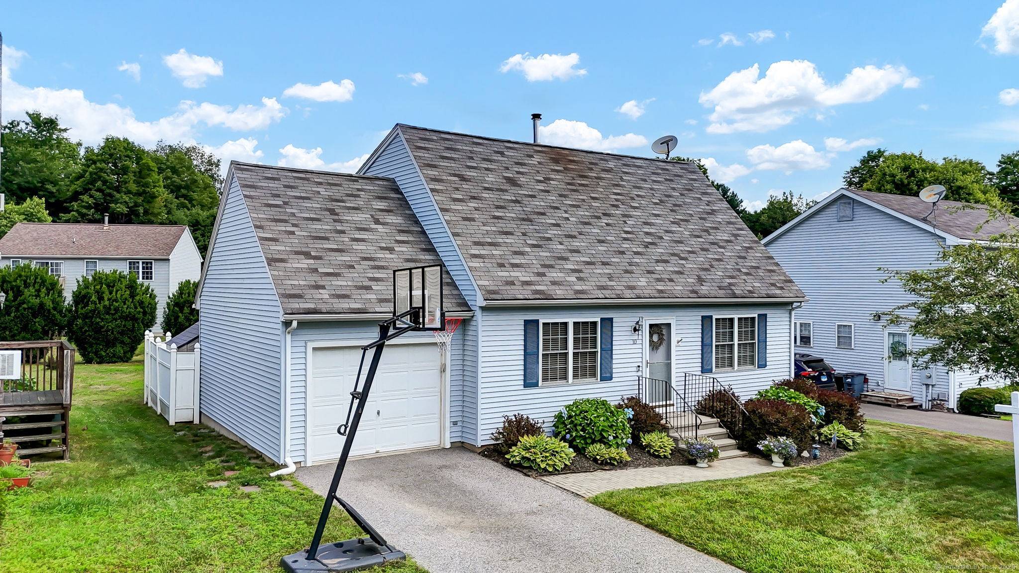 10 Park Meadow, New Hartford, CT 06057