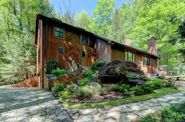 Litchfield, CT 06778,49 Knife Shop Road