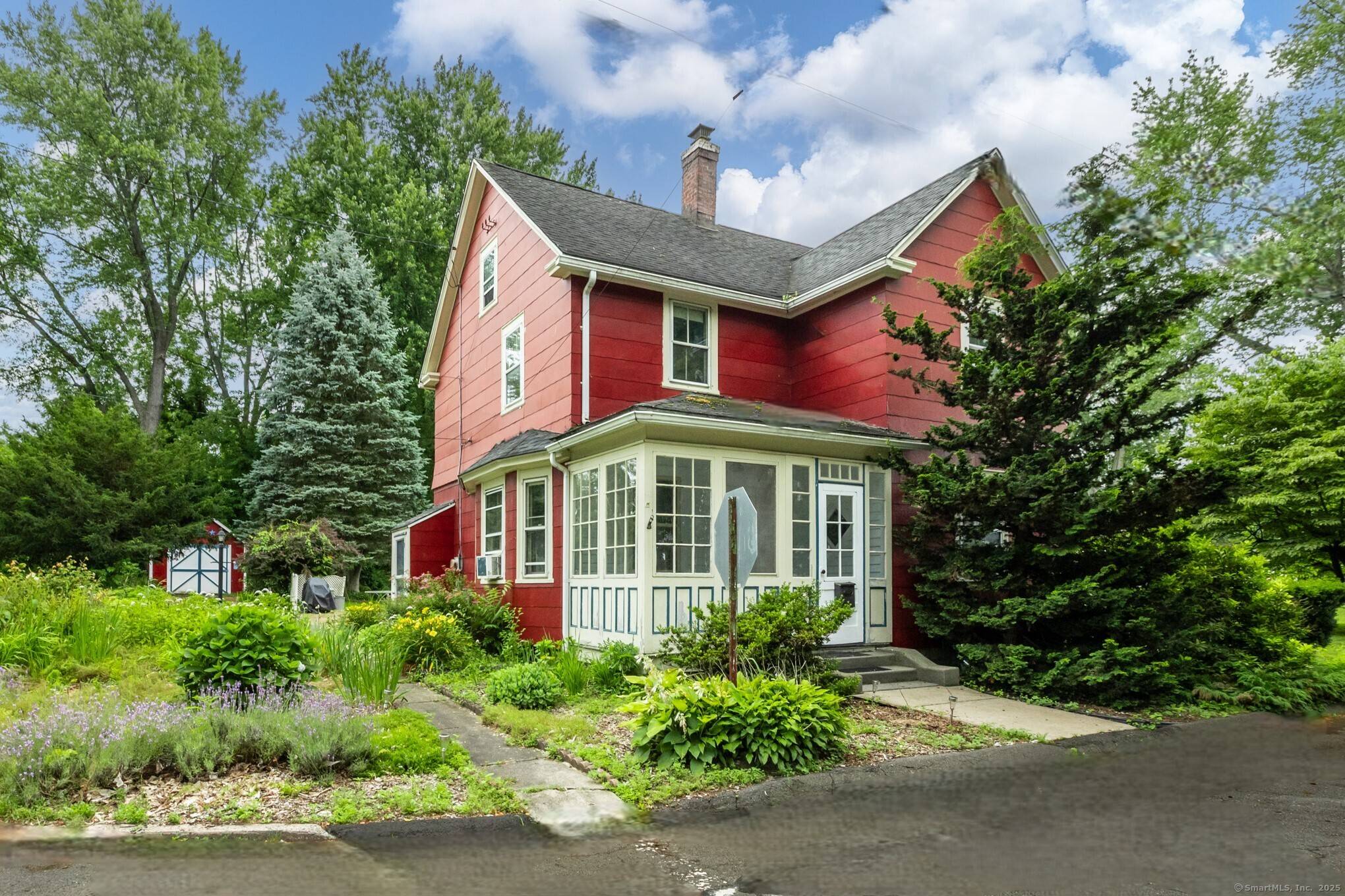 2 Kelley Avenue, Wethersfield, CT 06109