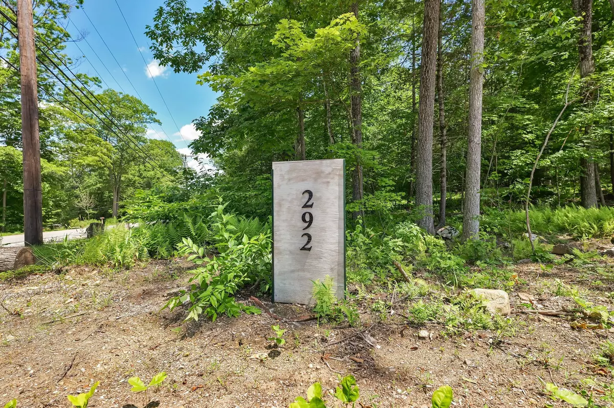 Willington, CT 06279,Tolland Turnpike