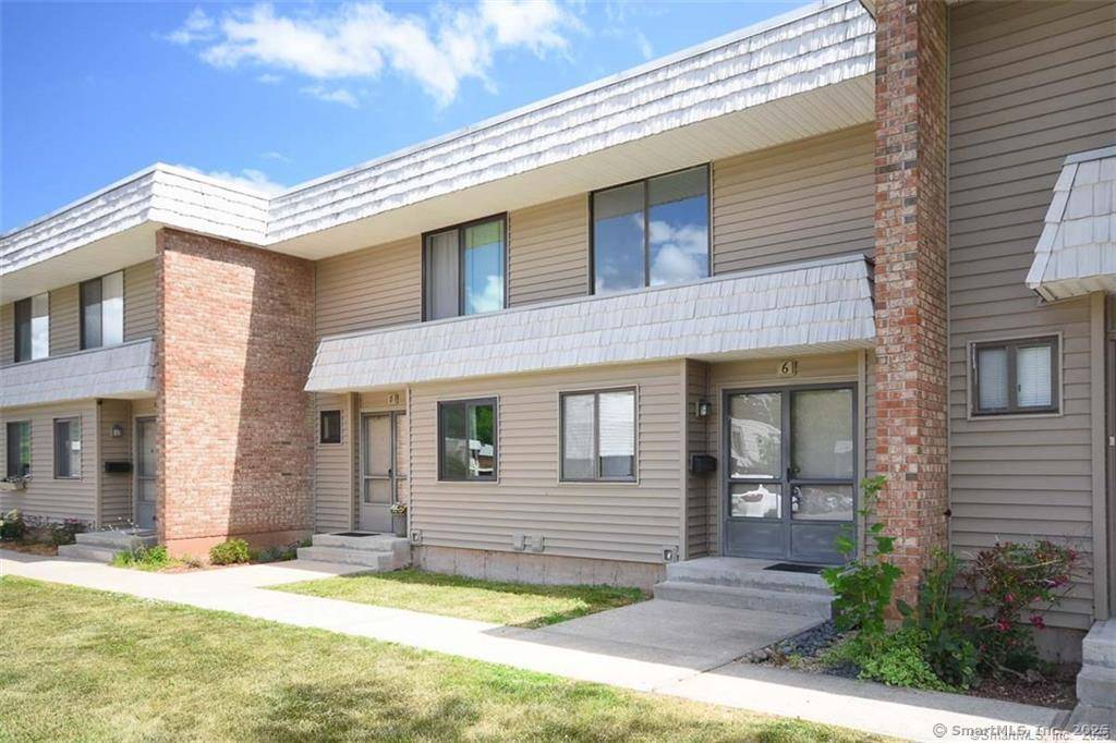 6 Cedarland Court #6, Cromwell, CT 06416