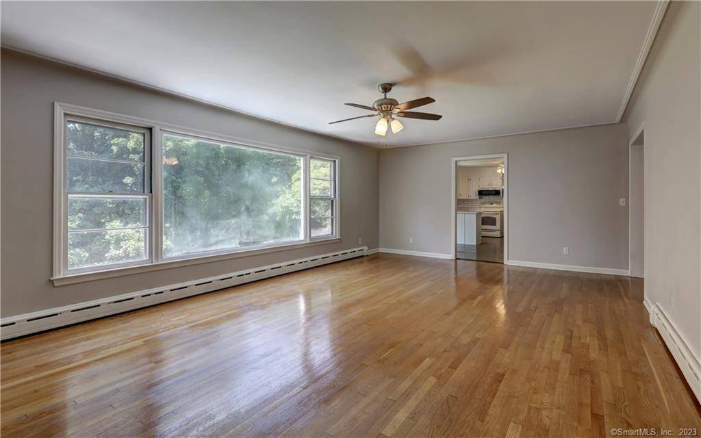 Trumbull, CT 06611,32 Koger Road