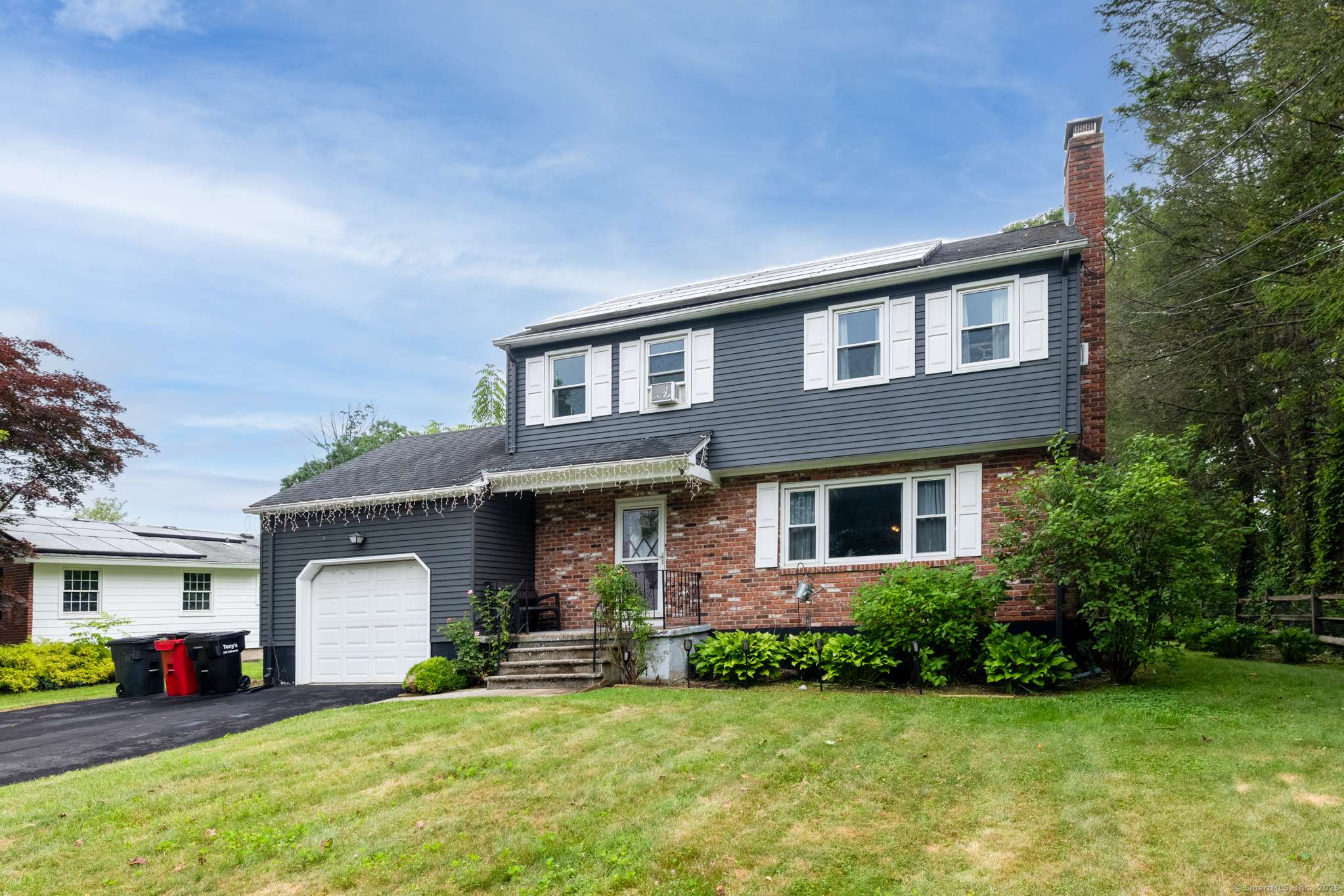 Meriden, CT 06451,152 Fiesta Heights