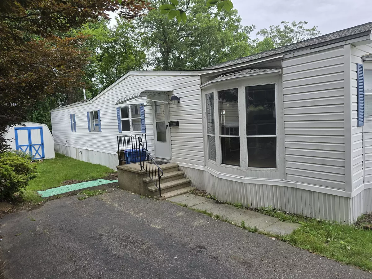 Shelton, CT 06484,20 Woodland Park