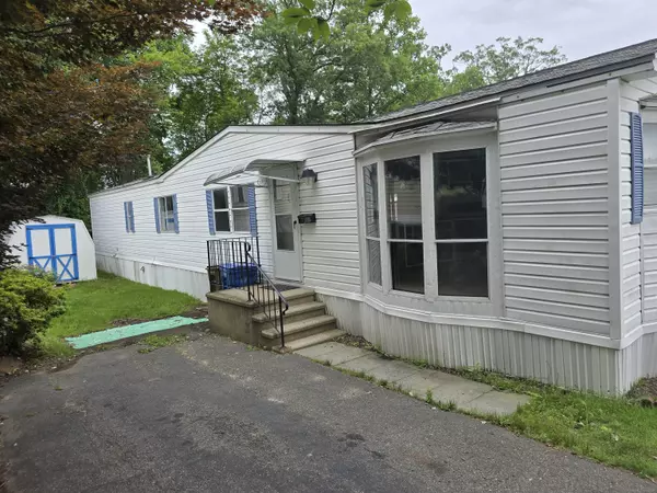 20 Woodland Park, Shelton, CT 06484