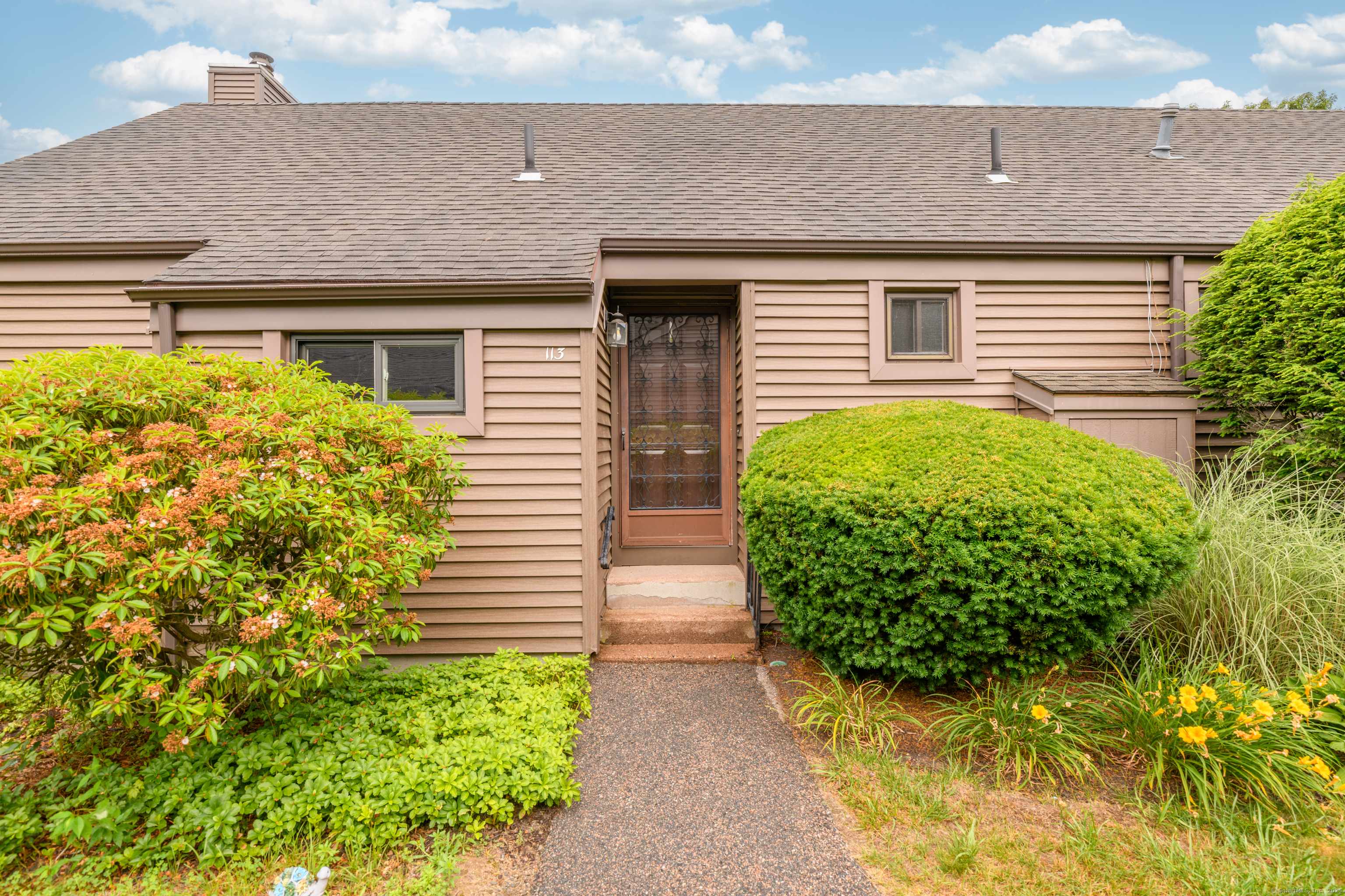 113 Hollister Way North #113, Glastonbury, CT 06033