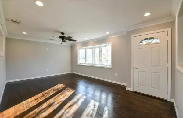 Middlebury, CT 06762,74 Joy Road