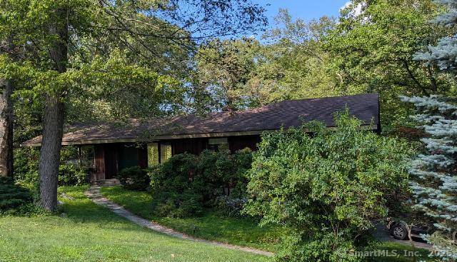 35 Sturbridge Road, Easton, CT 06612