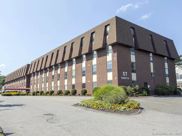 57 North Street #223C, Danbury, CT 06810