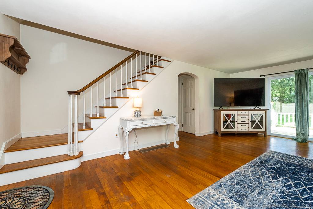 Deep River, CT 06417,62 Hemlock Drive