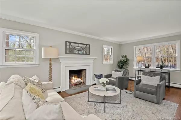 New Canaan, CT 06840,183 Frogtown Road