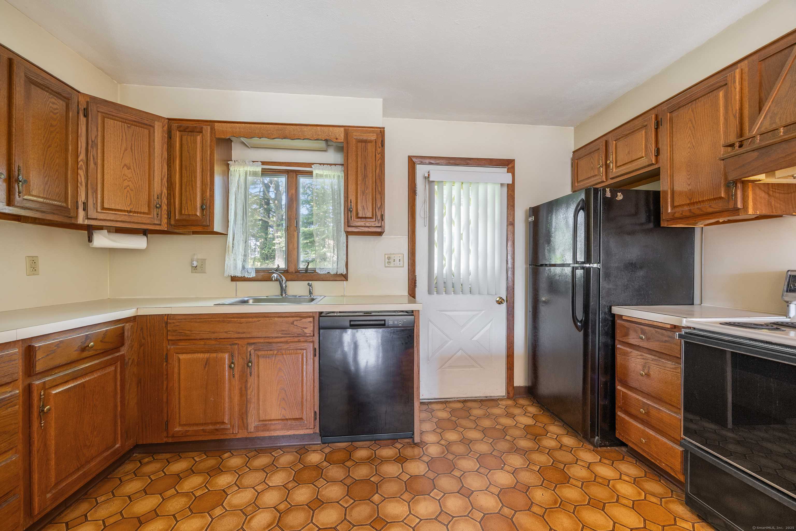 Watertown, CT 06779,146 Williamson Circle