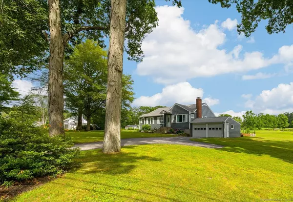 Woodstock, CT 06281,342 County Road