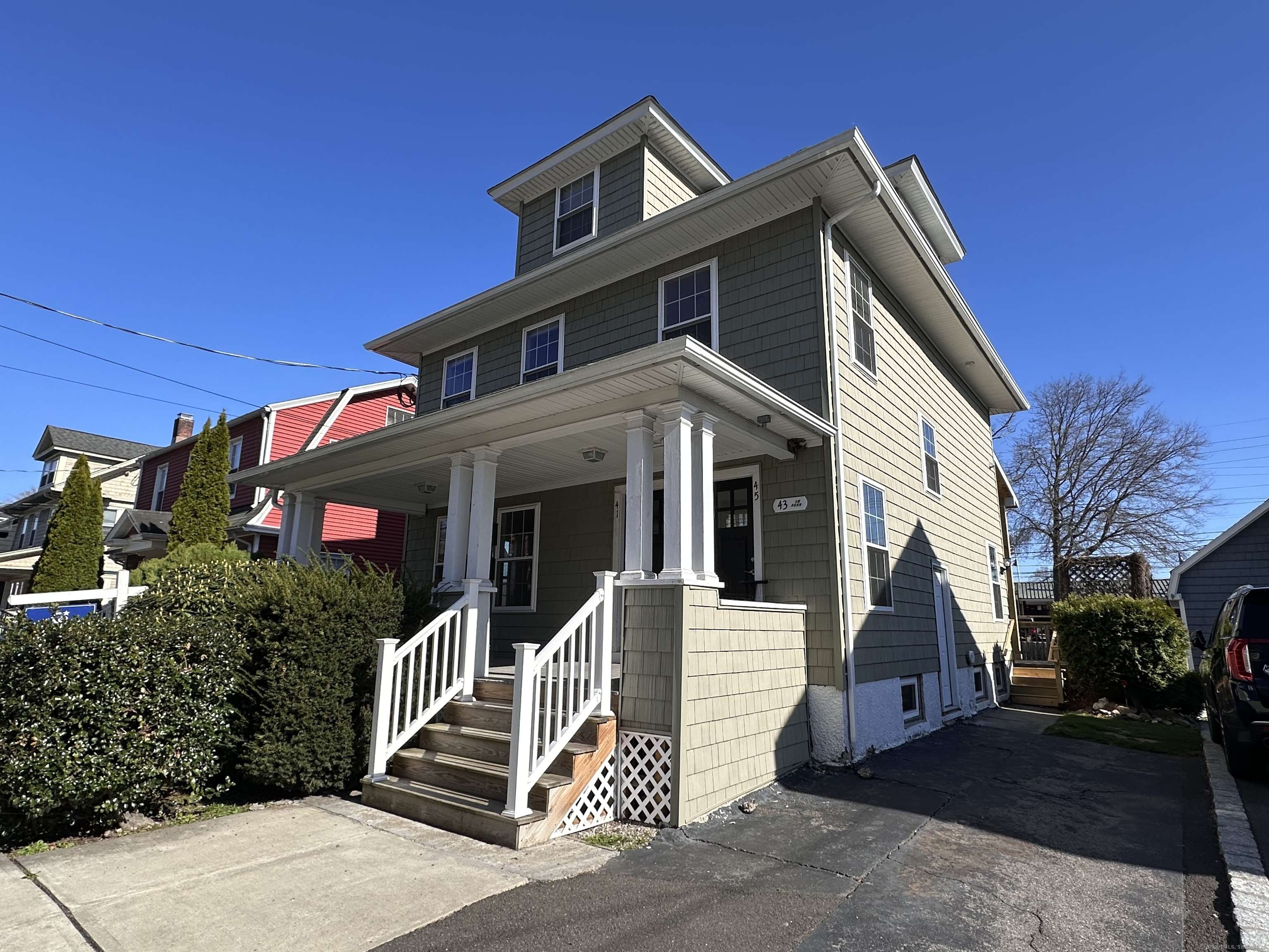 41 Darina Place, Milford, CT 06460