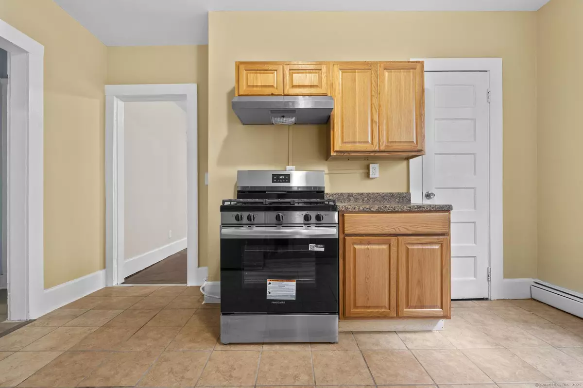 New Haven, CT 06511,260 Orchard Street #1st Flr