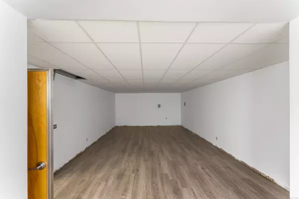 New Haven, CT 06510,216 Crown Street #LL