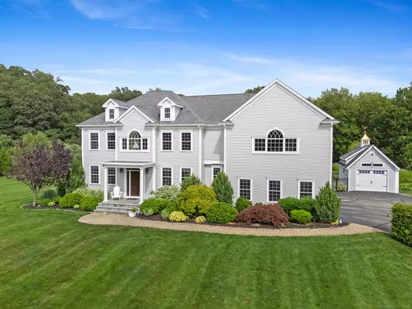 17 Rocco Drive, East Lyme, CT 06333
