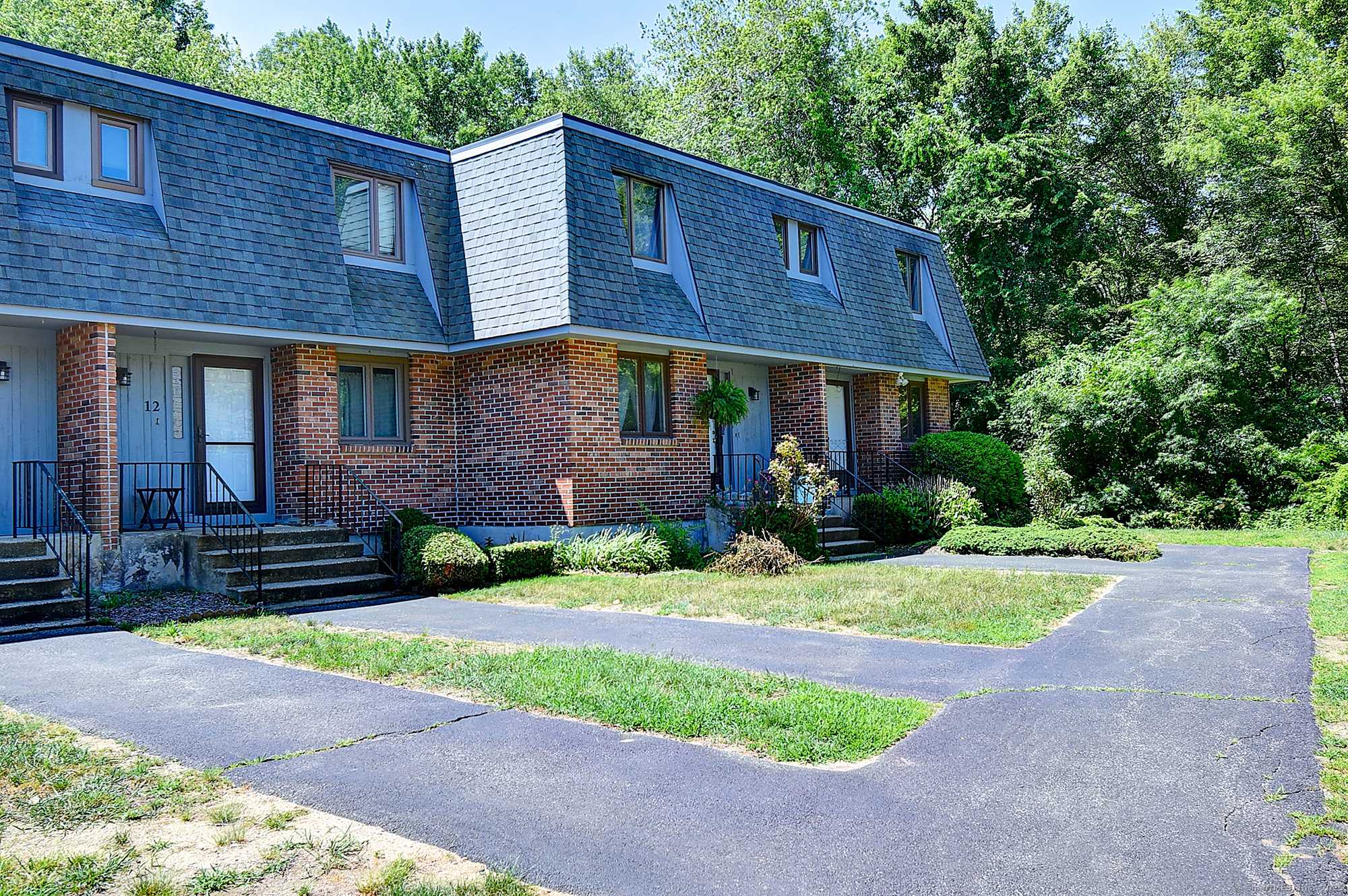 East Lyme, CT 06333,32 Upper Pattagansett Road #14