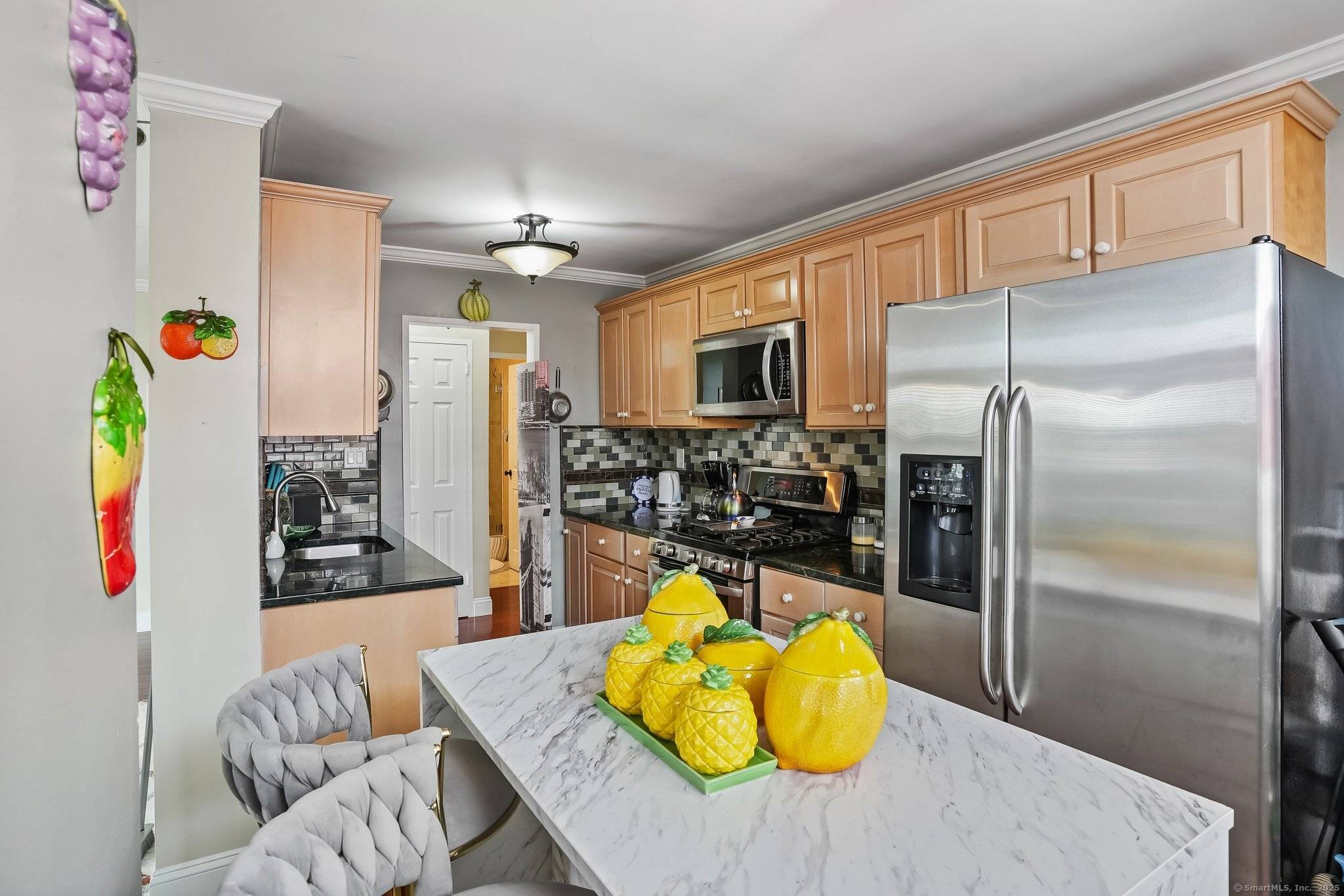 2370 North Avenue #5E, Bridgeport, CT 06604