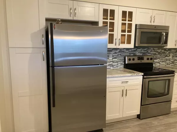 Stratford, CT 06615,50 Birdseye Street #104