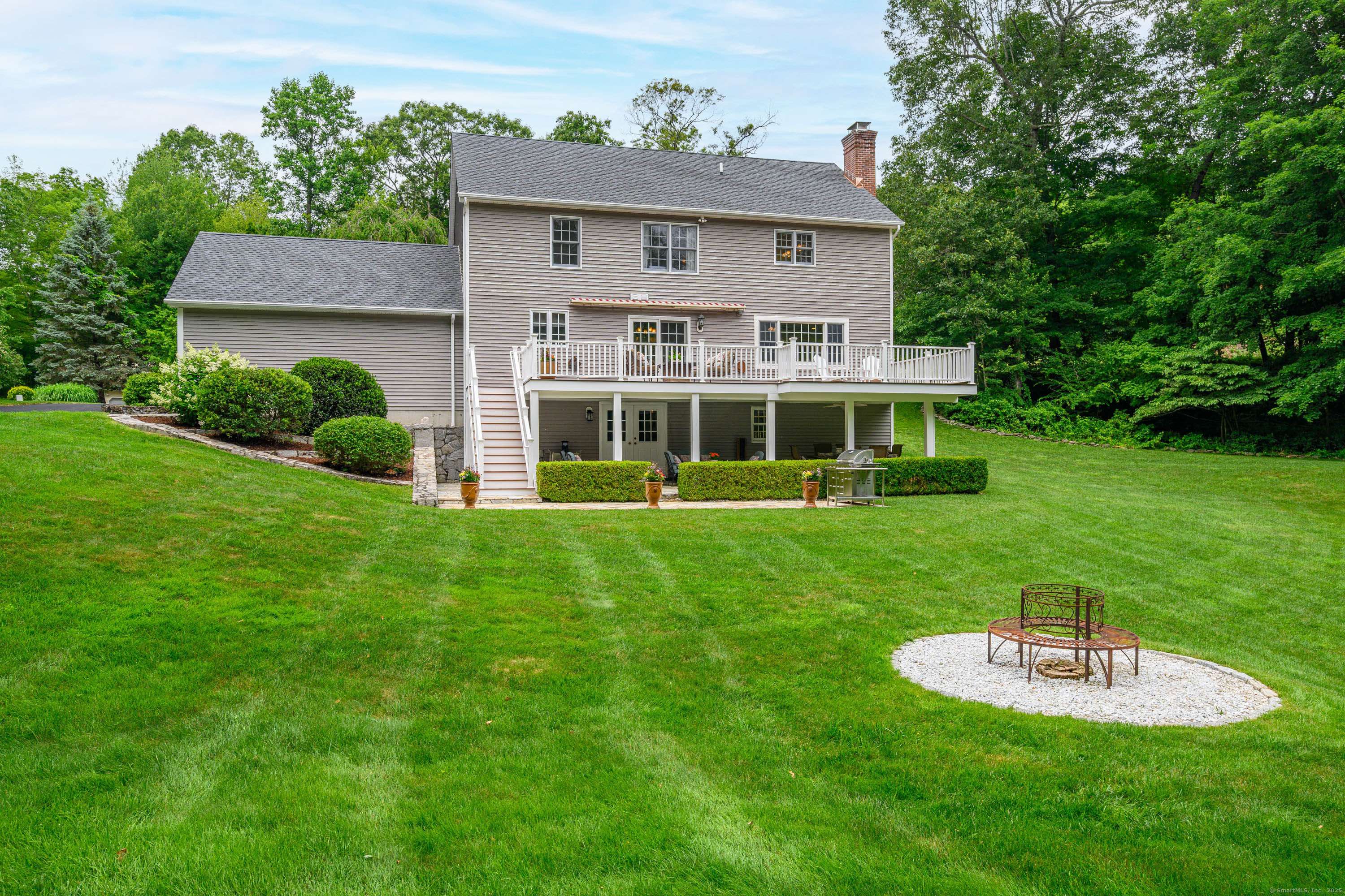 Newtown, CT 06482,18 Sleepy Hollow Road