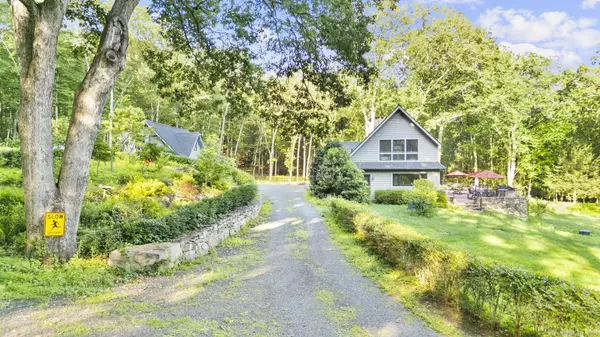 Roxbury, CT 06783,28 Old Lane