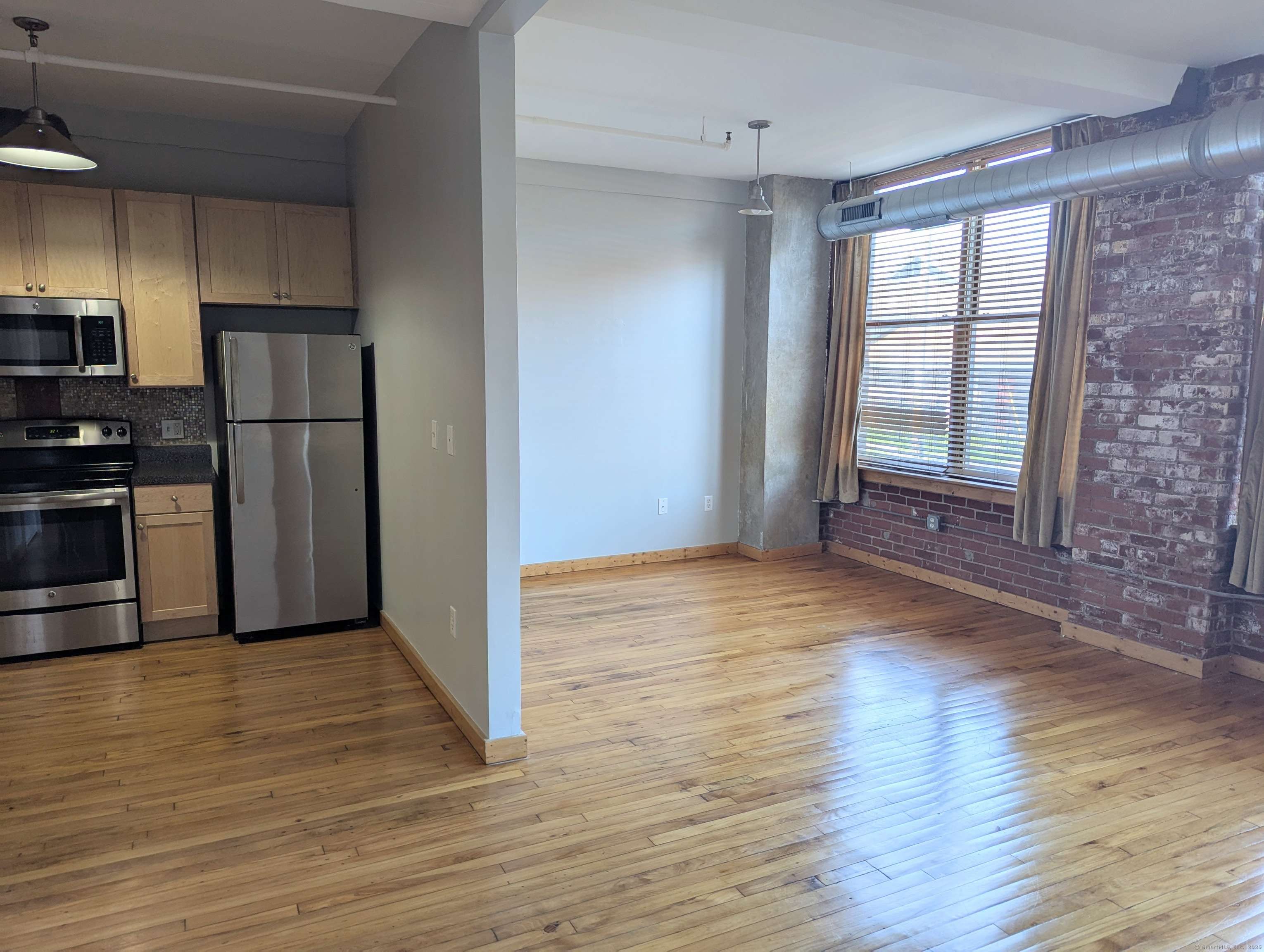 Bridgeport, CT 06604,325 Lafayette Street #8106