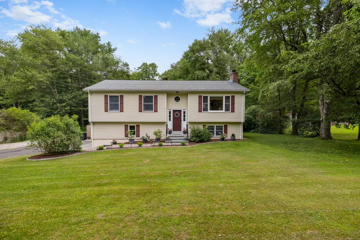 Colchester, CT 06415,471 Westchester Road