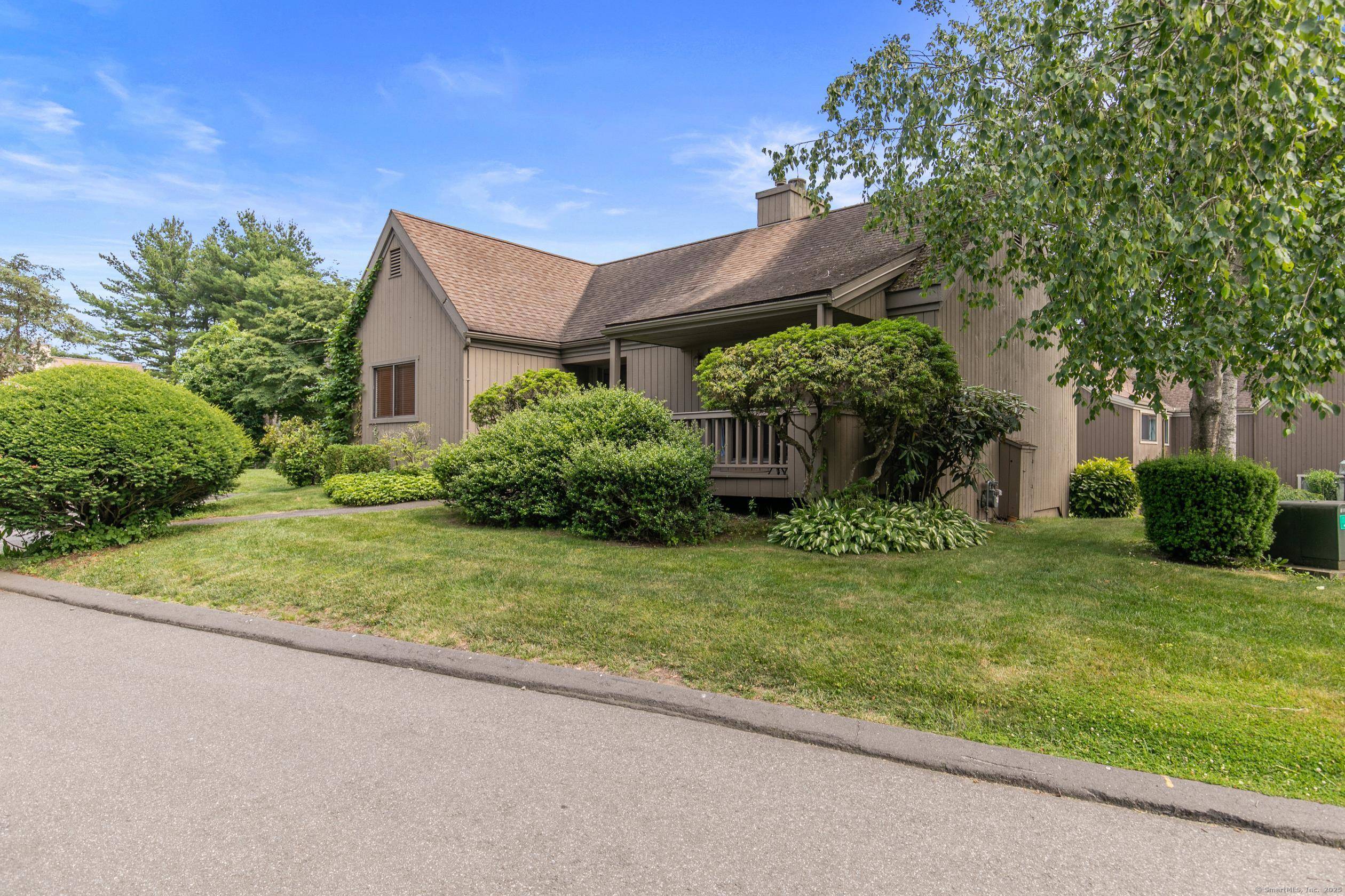 186 Apache Lane #A, Stratford, CT 06614