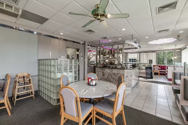 West Haven, CT 06516,706 Campbell Avenue