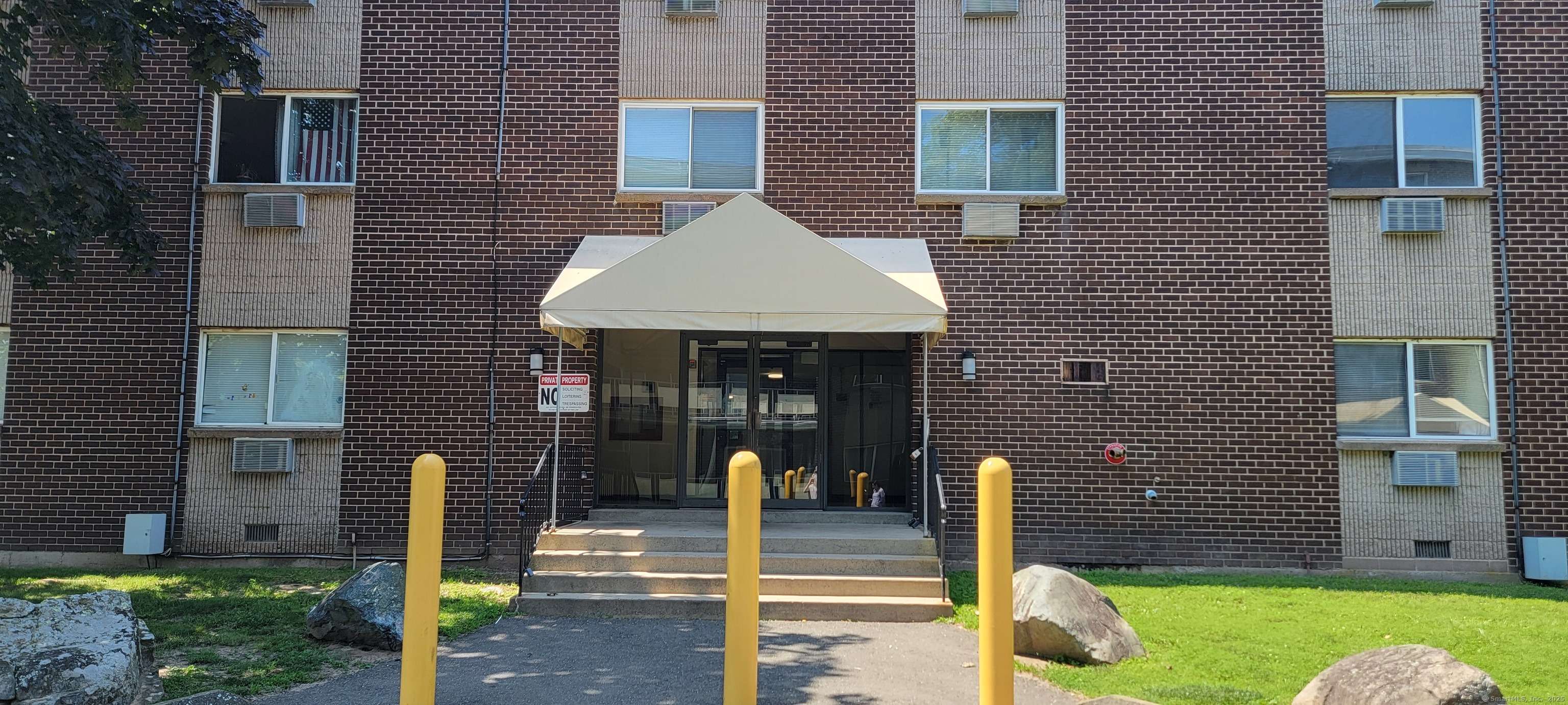 79 Claudia Drive #APT 256, West Haven, CT 06516