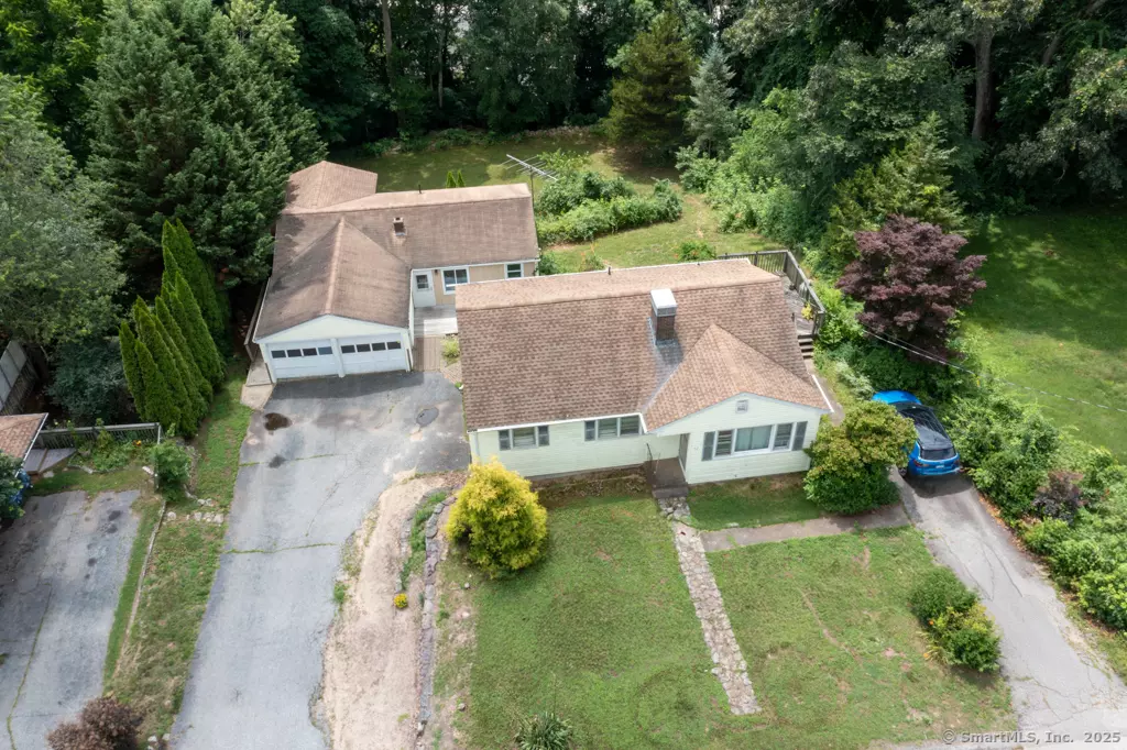 Montville, CT 06382,32 Cedar Lane