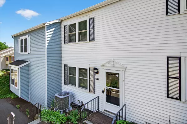 Danbury, CT 06811,55 Mill Plain Road #5-3