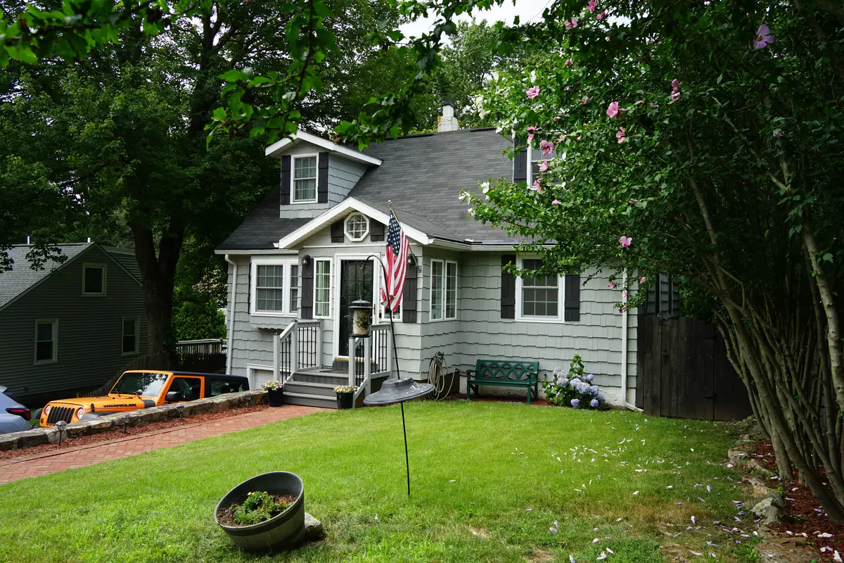 Shelton, CT 06484,45-1/2 Woonsocket Avenue