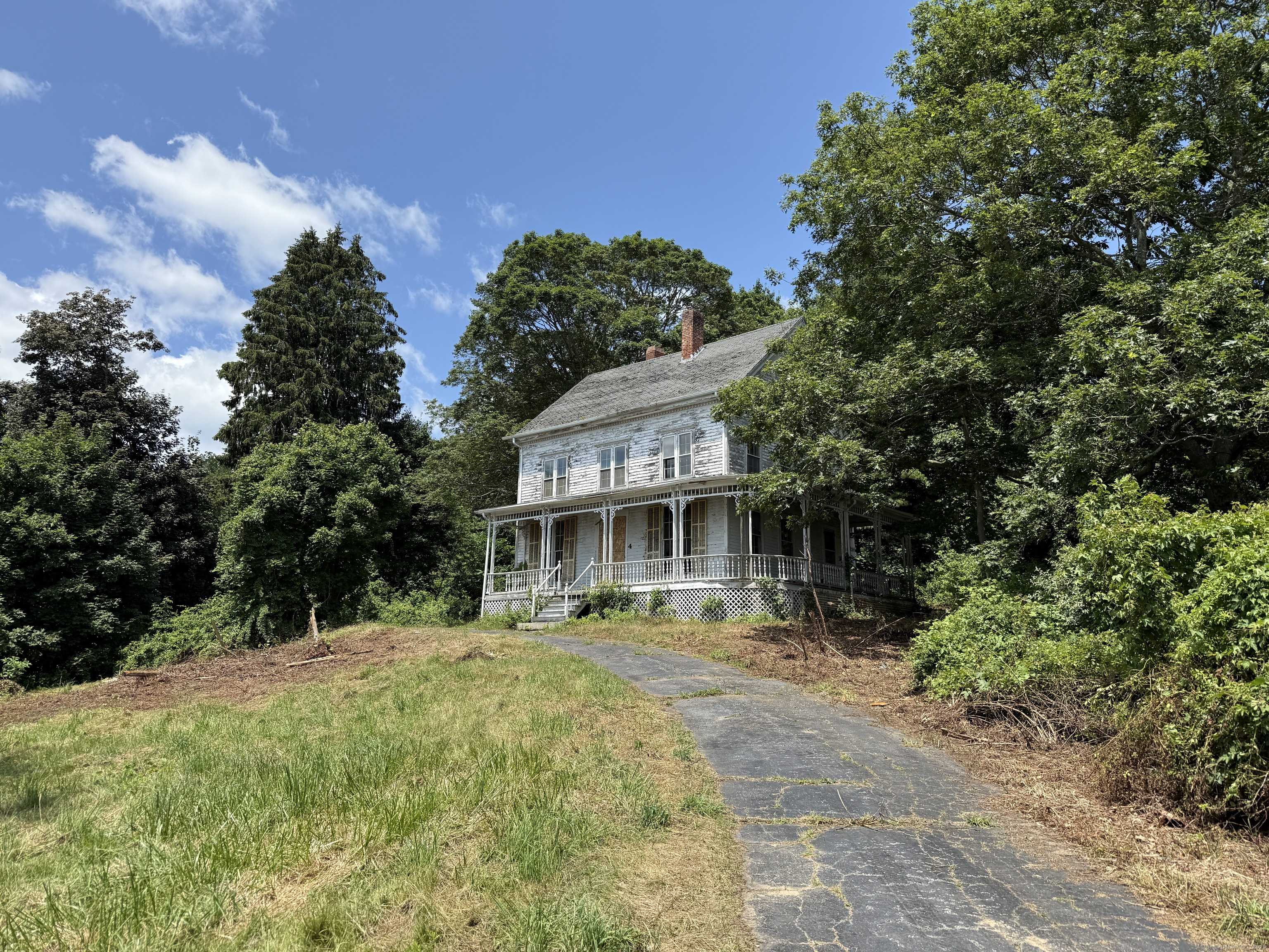 4 Bindloss Road, Groton, CT 06355