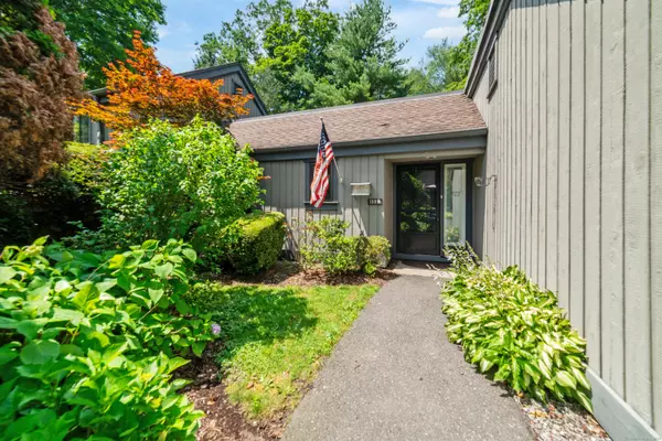 132 Heritage Village #B, Southbury, CT 06488