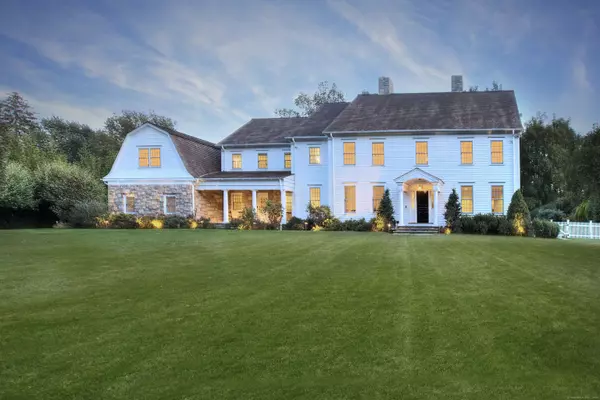 14 Mayflower Parkway, Westport, CT 06880