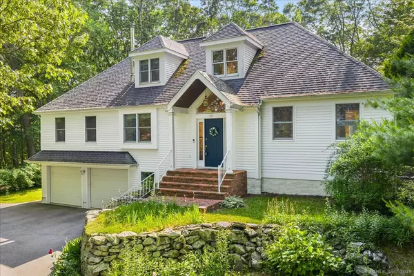 37 Skyline Drive, Groton, CT 06340