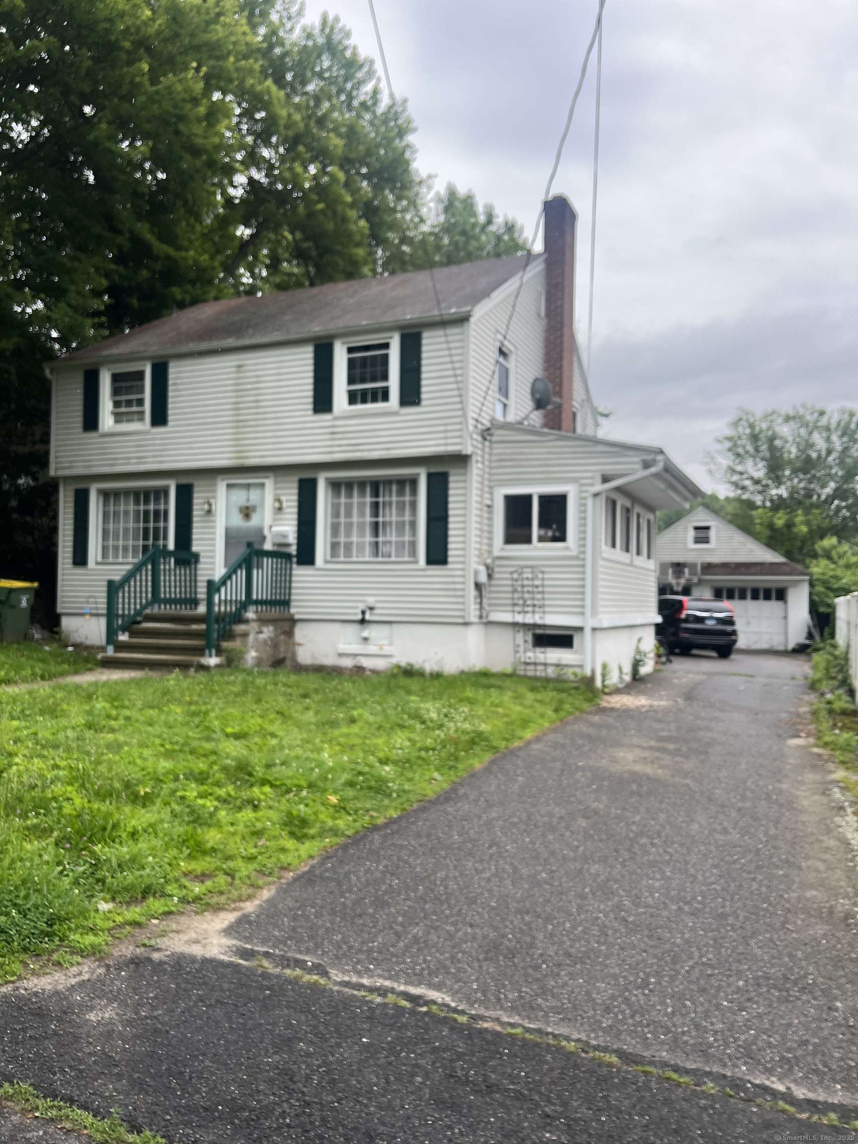 Waterbury, CT 06705,106 Greenleaf Avenue