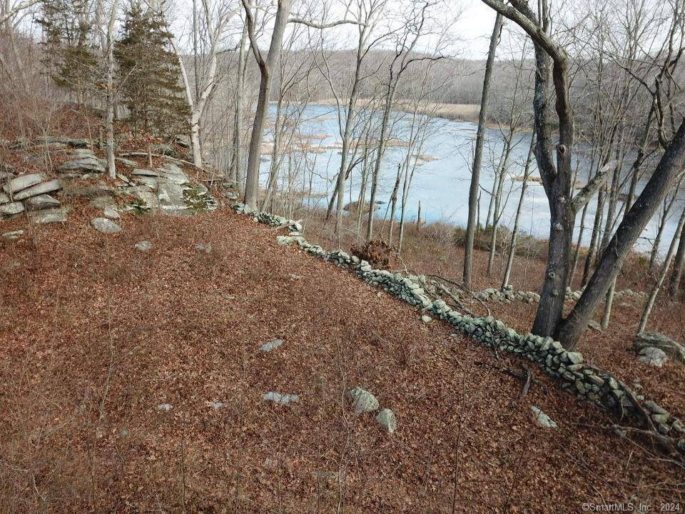 Clinton, CT 06413,1 Houperts Way