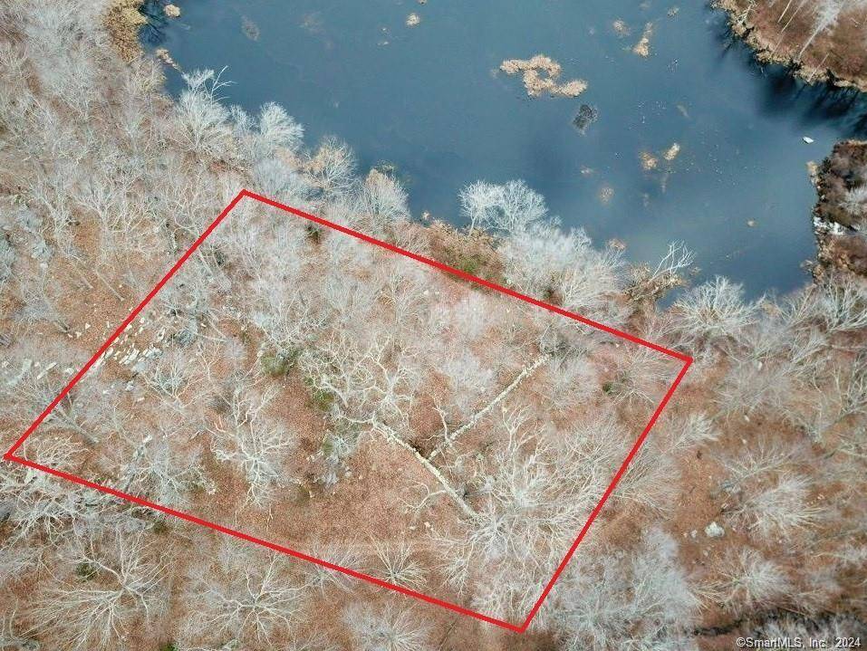 Clinton, CT 06413,1 Houperts Way