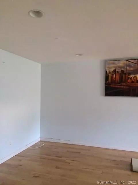 Stamford, CT 06905,7 4th Street #APT 3E