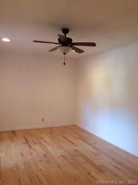 7 4th Street #APT 3E, Stamford, CT 06905