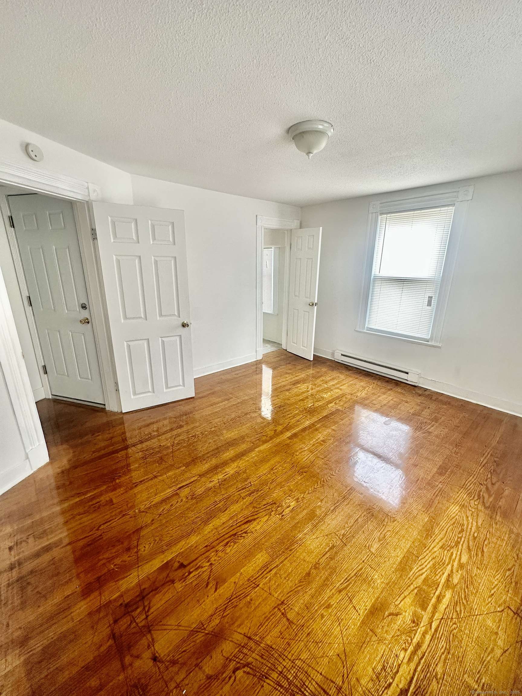 Waterbury, CT 06706,13 Simons Avenue #2