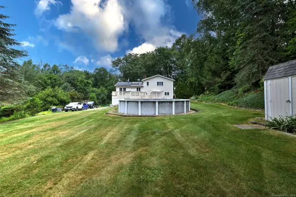 Oxford, CT 06478,35 Wilson Drive