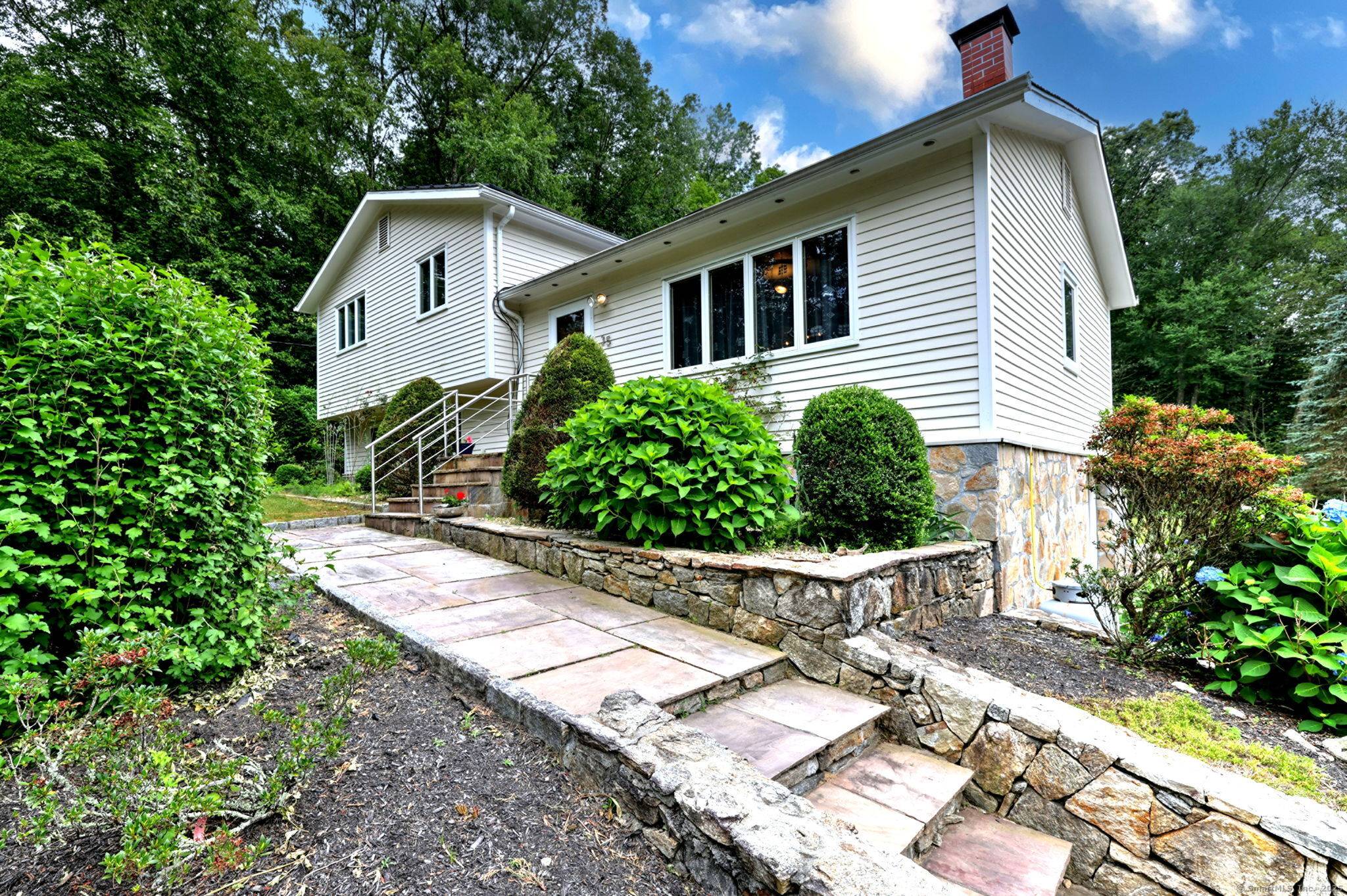 Oxford, CT 06478,35 Wilson Drive