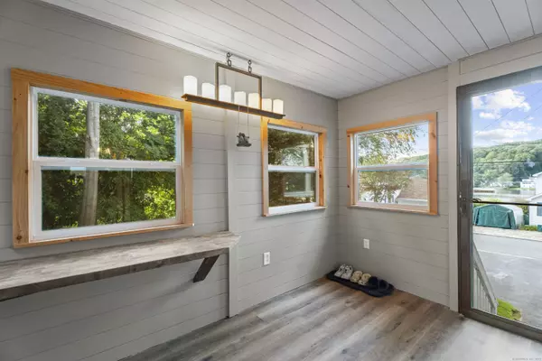 Plymouth, CT 06782,265 Lake Plymouth Boulevard